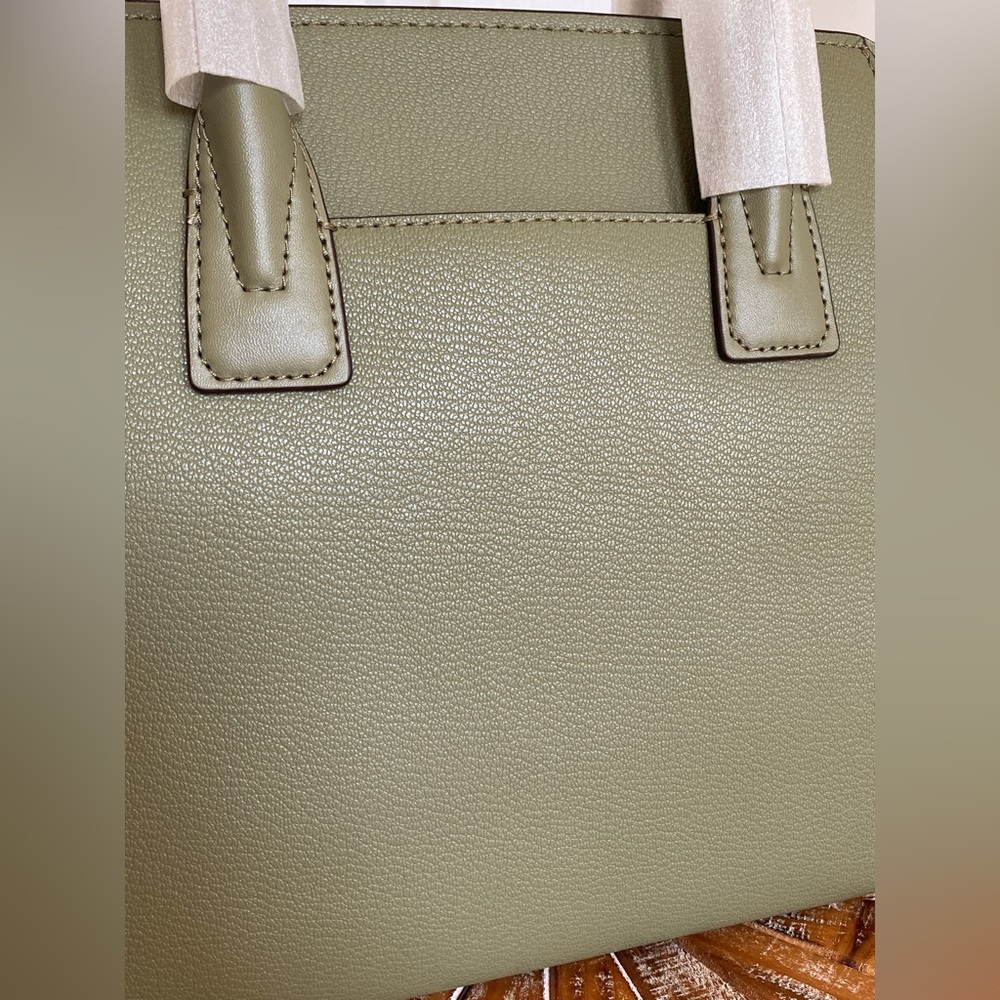 NWT Michael Kors Large Avril Top Handle Satchel - Picture 4 of 17